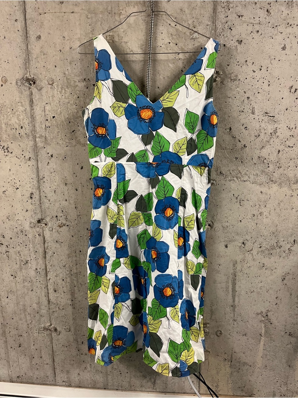 Boden Blue Floral V-Neck Sundress - Picture 2 of 4